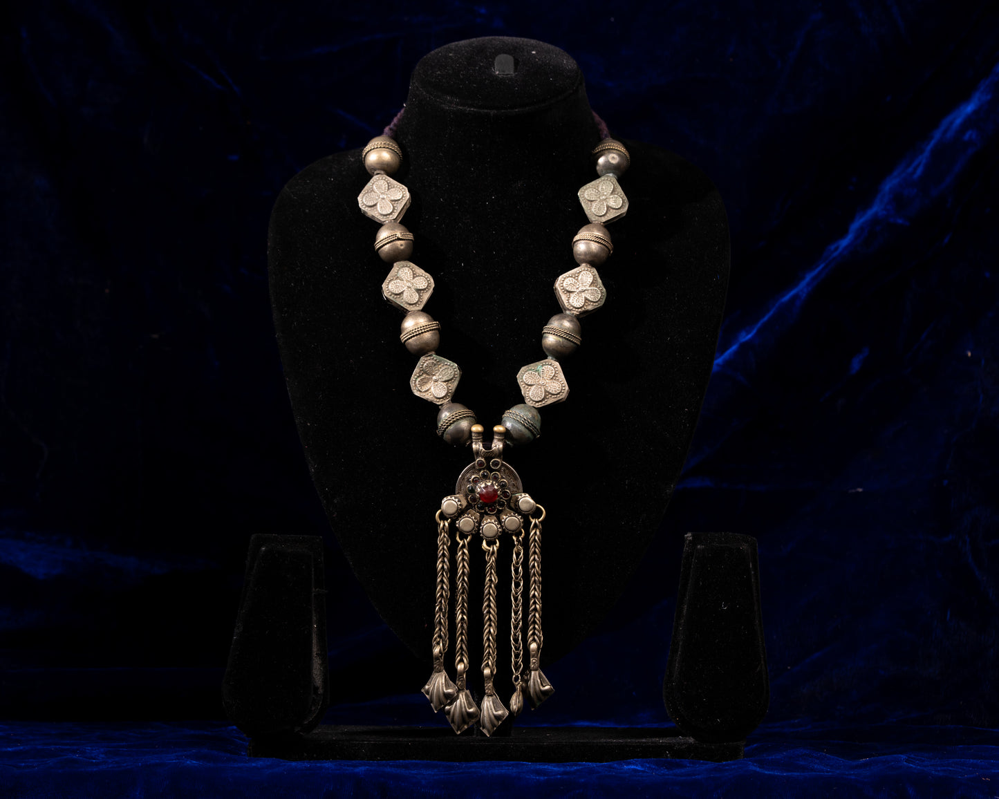TAAJ0010 - vintage metal necklace by Tarana Accessories, handcrafted jewellery